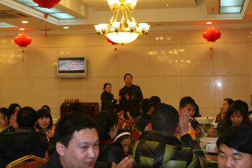 半岛体育首页登入·中国有限公司官方举办2011年员工及家属答谢餐会